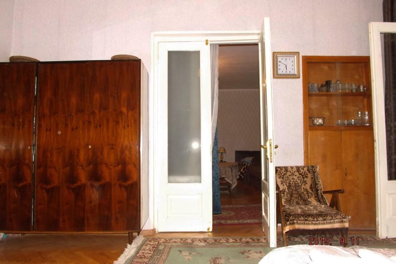 Guest House Ing Tbilisi Buitenkant foto